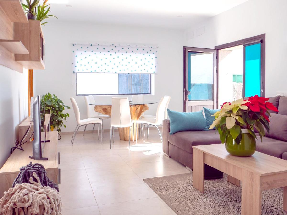 Comfortable House In Tias With Free Parking Экстерьер фото